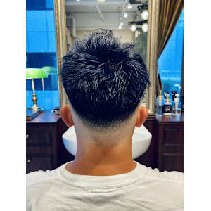 【30代 男性】ロンドンネイビーフェード（大宮/バーバー）