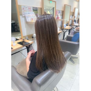 白髪ぼかし細めハイライト30代40代50代【藤沢　藤沢駅】 - KENJE ODAKYU SHONAN GATE【ケンジオダキュウショウナンゲート】掲載中