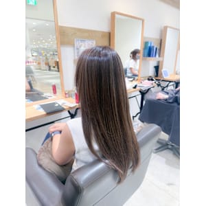 白髪ぼかし細めハイライト30代40代50代【藤沢　藤沢駅】 - KENJE ODAKYU SHONAN GATE【ケンジオダキュウショウナンゲート】掲載中