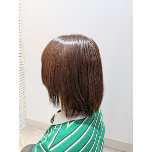 まとまるボブヘアに