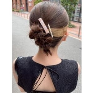 #ボブヘアアレンジ　#イヤリングカラー