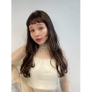 e.dit tokyo ベージュカラー　