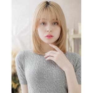 垢抜けハイトーンカラー小顔ウルフレイヤー　パールベージュ