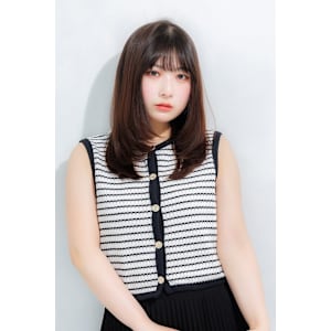 顔周りレイヤーのサラサラストレート