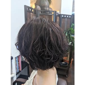 ふんわりパーマ×隠しハイライト