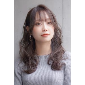 セミロング×大人レイヤー