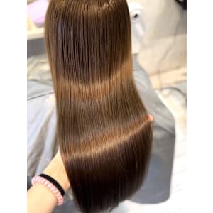 ブリーチ無し明るめカーキベージュ＋髪質改善トリートメント