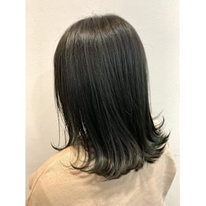 オリーブカラー