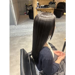 透明感ダークグレージュカラー※オレンジ消し - newi 池袋【ネウィ イケブクロ】掲載中