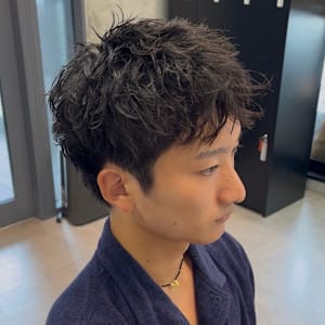 [藤沢]メンズカット黒髪スパイキーショートピンパーマ