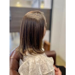 アドミオカラー　アイスモス　ティア