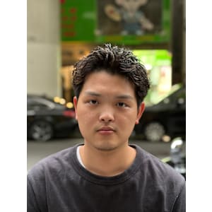 スパイキーショート