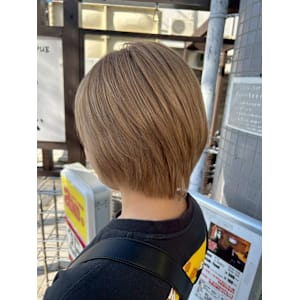 ANSA hair 六地蔵店×スタイル