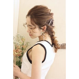 結婚式や浴衣ヘアに♪編みおろしアレンジ