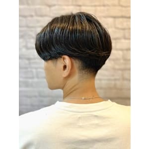 センターパート - 銀座マツナガ 新宿野村ビル店【ギンザマツナガ シンジュクノムラビルテン】掲載中