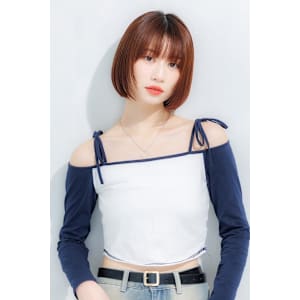 ミニウルフ×顔周りレイヤーボブ