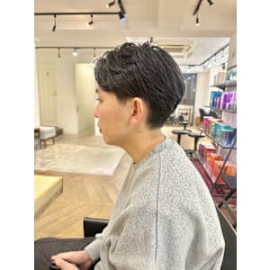 ビジネスヘア就活ヘアツーブロック刈り上げフェードメンズ