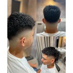 スキンフェード×アイロンパーマ