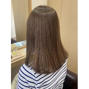 白髪ぼかし☆ハイライト - EMU international 白岡 CUTE店【エムインターナショナル】掲載中