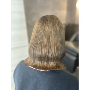 《三宅悠斗》ミルクティーベージュ/ブリーチ/大宮