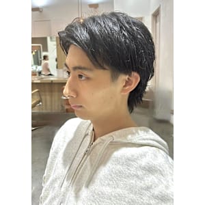 【 センターパートウルフ　】