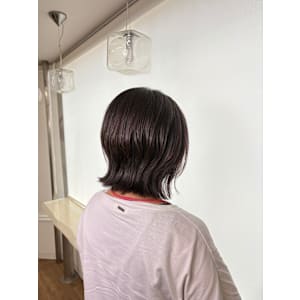 大人可愛い外ハネスタイル