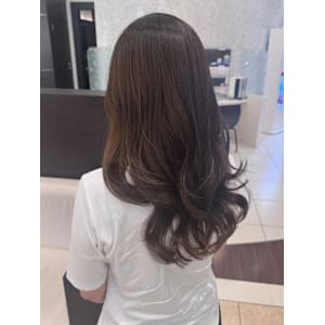 抜け感抜群◎アッシュブラウンカラー