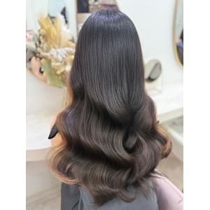 ミディアム/暗めカラー/デザインカラー/フェイスフレーミング - Lovis【ラビス】掲載中