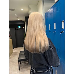 ホワイトブロンドカラー