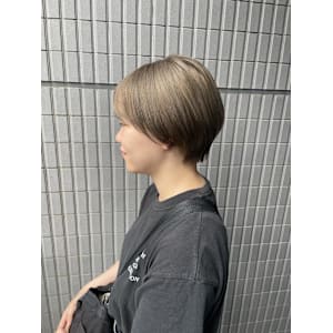 中明度カラー/ケアブリーチ/ミルクティーベージュ - AO。【アオ】掲載中