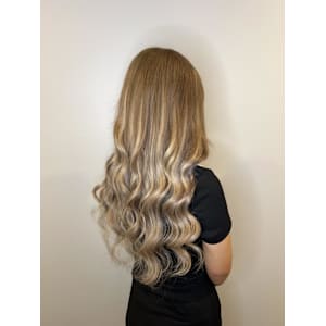 前撮りのお客様ハイトーンエク！ - Bulansis Hair【ブランシス ヘアー】掲載中