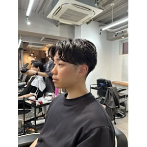 神田脩弥/センターパート/ニュアンスパーマ