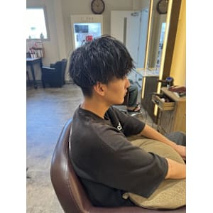 アイロンで動かすマッシュスタイル得意です