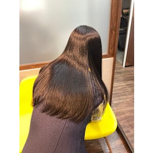 美髪矯正×水素トリートメント - センター北 美容院 lea/1 HANARE【センターキタ ビヨウイン レアワン ハナレ】掲載中