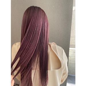 ブリーチ必須のピンクヘア♪