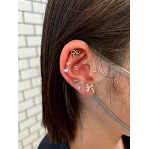 耳ツボジュエリー20代30代40代50代髪質改善白髪染め