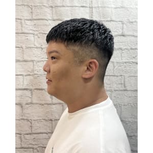 ナチュラルクロップスタイル - グレイスフルバーバー プラチナム【グレイスフルバーバー プラチナム】掲載中