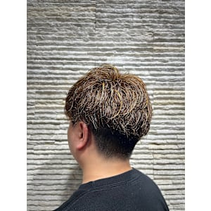 暗髪ナチュラルハイライト×シークレットハイライトブリーチ