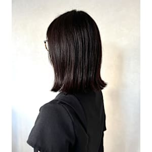 【暗髪髪質改善カラー・外ハネミディアムボブ】