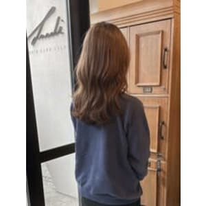 ニュアンスカラー×フェミニンロング（白髪染め可）