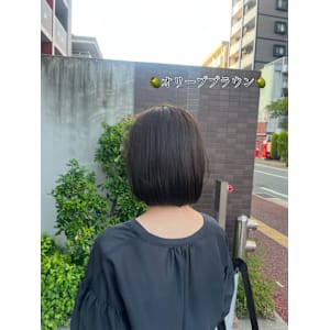 オリーブブラウン