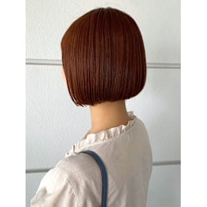 オレンジブラウン 丸みショートボブ 髪質改善カラー 艶髪