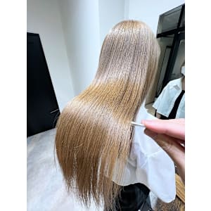艶髪ペールベージュ＋髪質改善 - 髪質改善トリートメント&ヘッドスパ newi 銀座【ネウィ】【カミシツカイゼントリートメントアンドヘッドスパ ネウィギンザ】掲載中