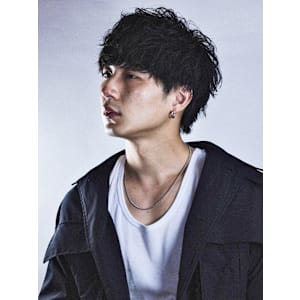 フワボサ質感 シャドウパーマ