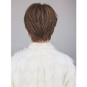 センターパート シースルー ナチュラルヘア