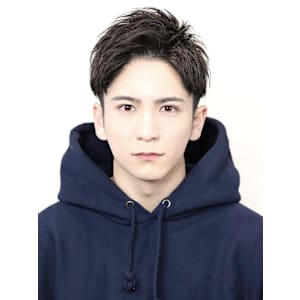 スーツに似合う大人パーマ