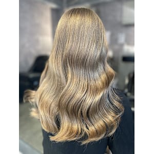 《三宅悠斗》ミルクティーベージュ/大宮/ブリーチ