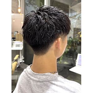 【 刈り上げスパイキーショート　】