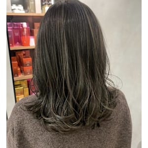 ハイライト×オリーブベージュ - marju銀座【マージュギンザ】掲載中