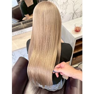 外国人風カラー 髪質改善 ブリーチ ストレート 20代 艶髪